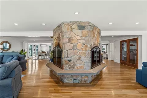 Living - 67 Surfside Rd, Scituate, MA 02066 photo 4 of 5