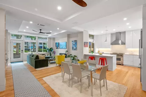 950 Massachusetts Ave #CB3, Cambridge, MA 02139