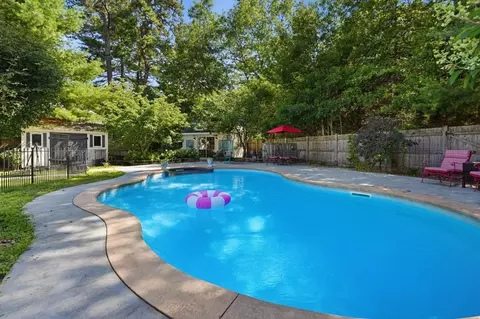 Exterior - 11 Fellowship Cir, Wareham, MA 02576 photo 4 of 7