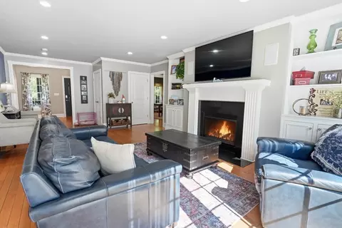 Living - 11 Fellowship Cir, Wareham, MA 02576 photo 1 of 3