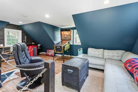 Living - 11 Fellowship Cir, Wareham, MA 02576 photo 2 of 3