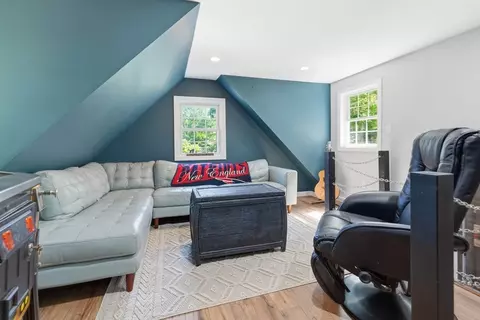 Living - 11 Fellowship Cir, Wareham, MA 02576 photo 3 of 3