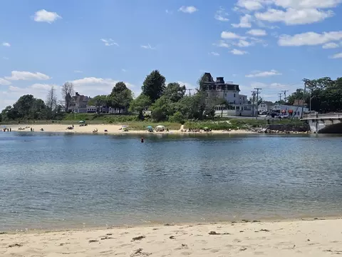 View/Area - 4 Hammond St, Buzzards Bay, MA 02532 photo 4 of 5