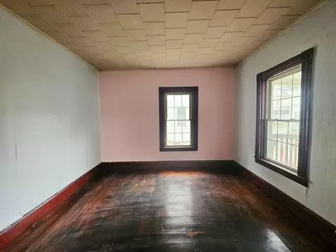 Bedroom - 8-10 Aspen St, Ware, MA 01082 photo 1 of 7