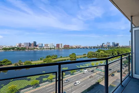 330 Beacon St #111, Boston, MA 02116