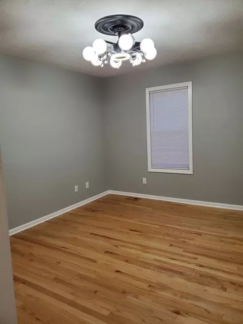 Bedroom - 31 Esther St, Worcester, MA 01604 photo 2 of 5