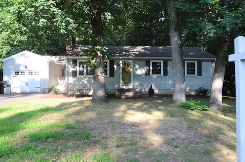 Exterior - 134 Peekskill Ave, Springfield, MA 01129 photo 2 of 7