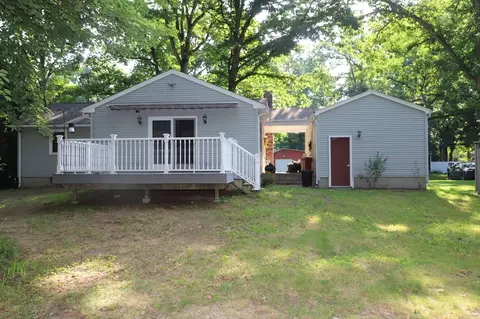 Exterior - 134 Peekskill Ave, Springfield, MA 01129 photo 6 of 7