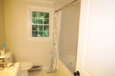 Bath - 134 Peekskill Ave, Springfield, MA 01129 photo 1 of 2