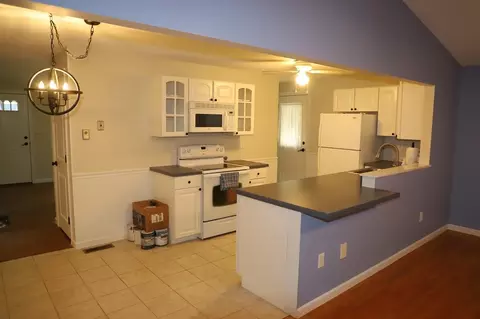 Kitchen - 134 Peekskill Ave, Springfield, MA 01129 photo 1 of 4