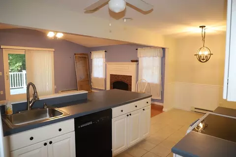 Kitchen - 134 Peekskill Ave, Springfield, MA 01129 photo 4 of 4