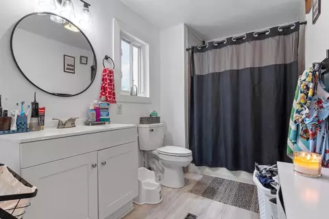 Bath - 85 Montrose St, Springfield, MA 01109 photo 1 of 2