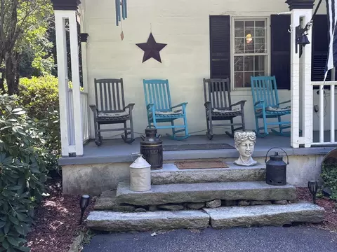 Exterior - 33 Coldbrook Rd, Oakham, MA 01068 photo 2 of 12