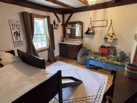 Bedroom - 33 Coldbrook Rd, Oakham, MA 01068 photo 3 of 3