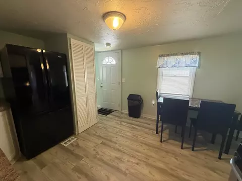 Entry Way - 5 Sean Cir, Wareham, MA 02538 photo 1 of 1