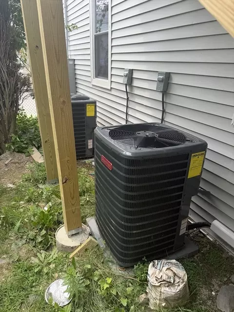 Exterior - 82 William St, Fall River, MA 02721 photo 3 of 3