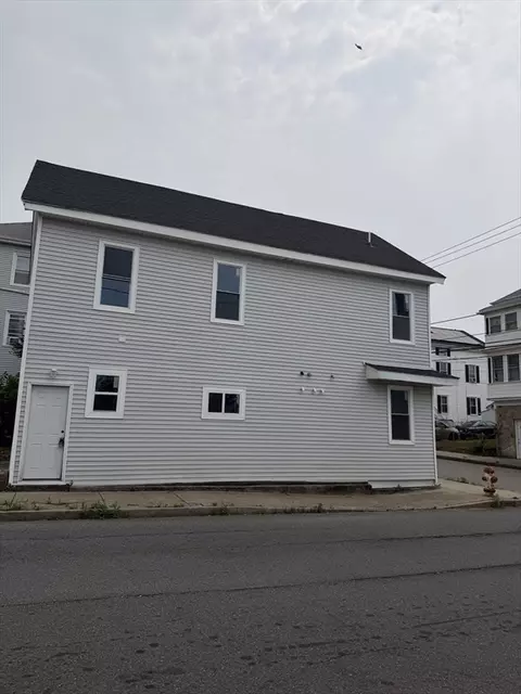 Exterior - 82 William St, Fall River, MA 02721 photo 2 of 3