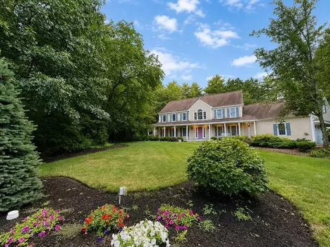6 Worthington Grn, Beverly, MA 01915
