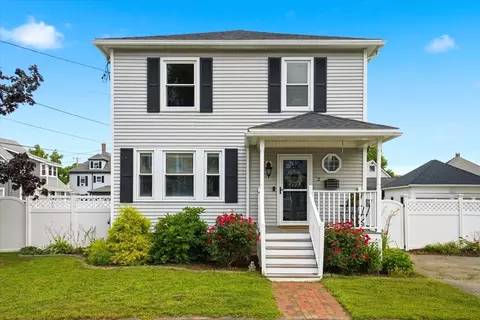 2 Elmwood Ave, Haverhill, MA 01835