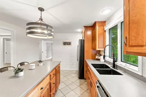 Kitchen - 115 Sutton Rd, Webster, MA 01570 photo 3 of 4