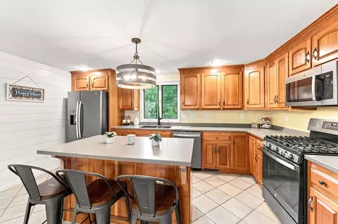 Kitchen - 115 Sutton Rd, Webster, MA 01570 photo 1 of 4