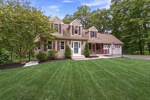 Exterior - 115 Sutton Rd, Webster, MA 01570 photo 9 of 9
