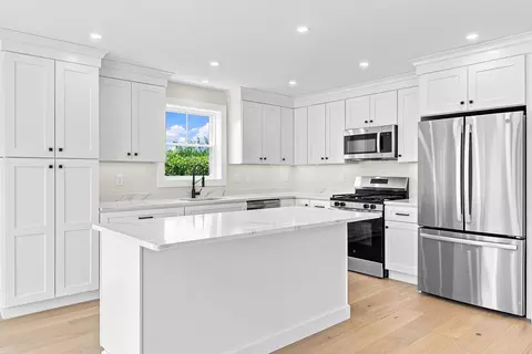 891 N Eastern Ave, Fall River, MA 02720 photo 3