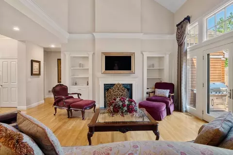 Living - 2 Cornish Way #2, Hingham, MA 02043 photo 1 of 2