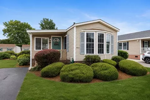 7 Robert Rd, Plainville, MA 02762