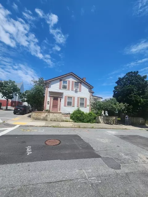 33 Madison St, New Bedford, MA 02740