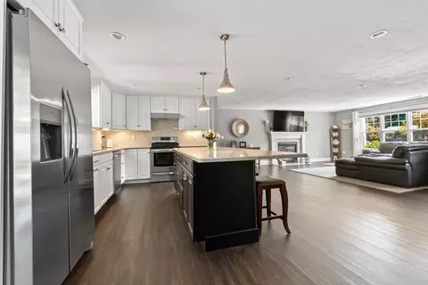 12 Colby Rd, Danvers, MA 01923 photo 8