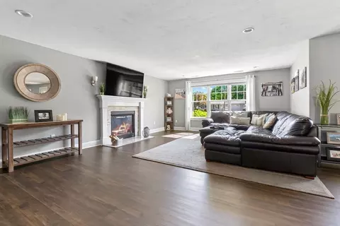 12 Colby Rd, Danvers, MA 01923 photo 15