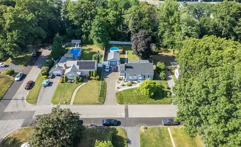View/Area - 12 Kenway Dr, Springfield, MA 01104 photo 2 of 3