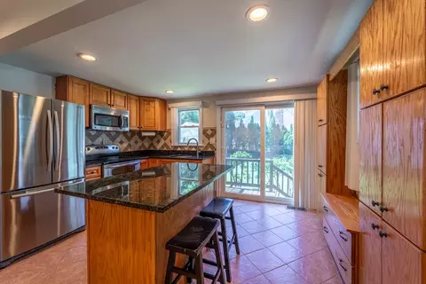 58 Bailey St, Worcester, MA 01602 photo 9