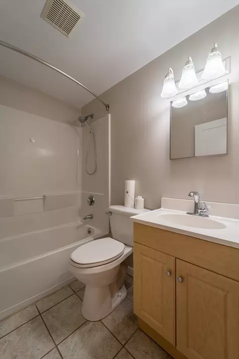 58 Bailey St, Worcester, MA 01602 photo 21