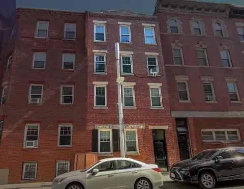 15 Cooper St, Boston, MA 02113