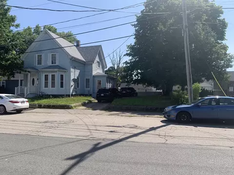 102 Kingsman St, Brockton, MA 02302