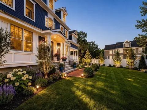 Exterior - 20 Shuttleworth Pl, Dedham, MA 02026 photo 2 of 9