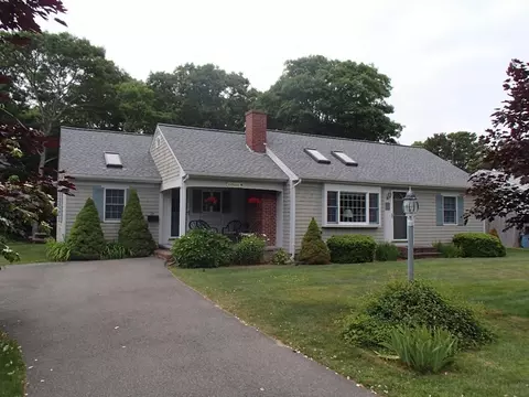 29 Lyndale Rd, Yarmouth, MA 02664