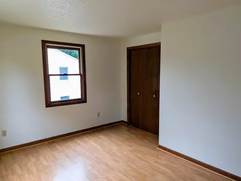 Bedroom - 22 Pine Needle Ln, Springfield, MA 01118 photo 1 of 5