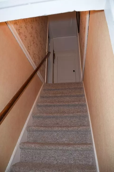 62 Balfour Dr, Springfield, MA 01118 photo 18