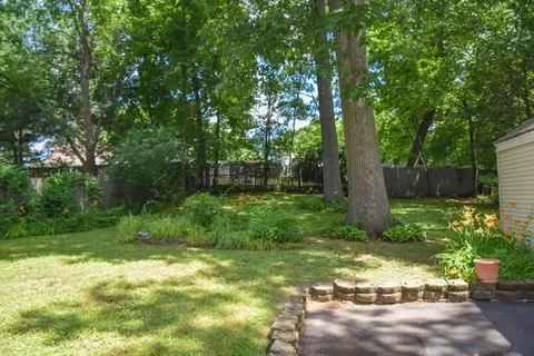 62 Balfour Dr, Springfield, MA 01118 photo 5