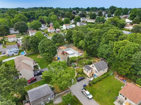 View/Area - 7 Broadview Ave, Bristol, RI 02809 photo 3 of 7