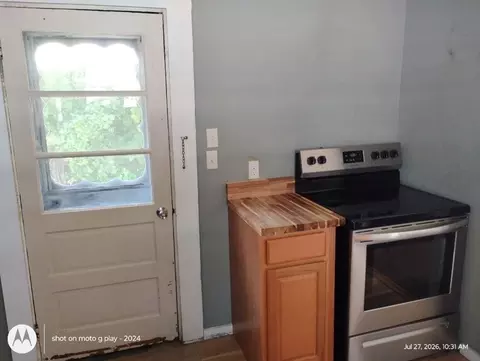Entry Way - 7 Pleasant St, Ware, MA 01082 photo 1 of 3