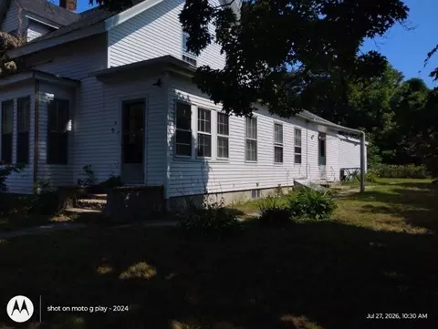 Exterior - 7 Pleasant St, Ware, MA 01082 photo 2 of 4
