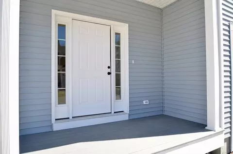18 Crownshield # D, Uxbridge, MA 01569