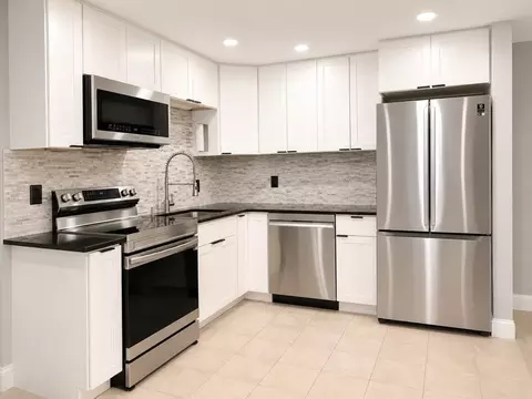 39 Randolph Dr #39, Tewksbury, MA 01876