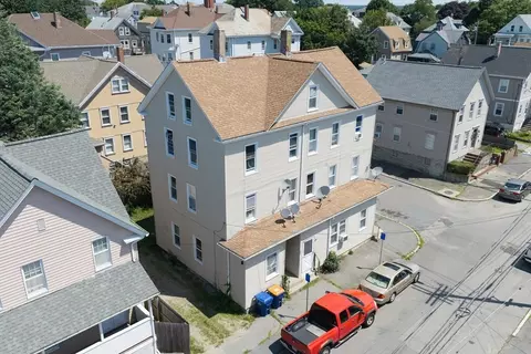 199-203 Austin St, New Bedford, MA 02740
