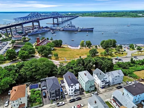 View/Area - 28 Meadow St, Fall River, MA 02720 photo 1 of 4