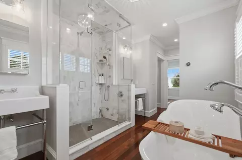 Bath - 8 Onset Ave, Buzzards Bay, MA 02532 photo 3 of 5